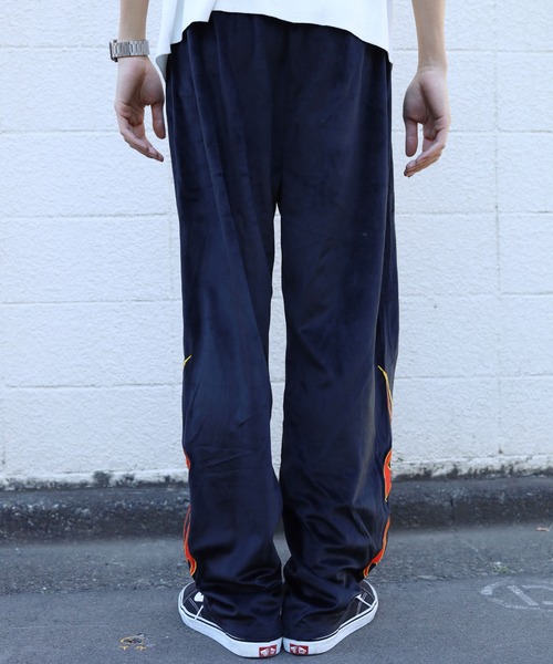 ADANS（アダンス）の「ADANS/アダンス YANKEE PANTS ベロア イージートラックパンツ(セットアップ対応)（その他パンツ・メンズ・ブラック・S/M）」の17枚目の写真