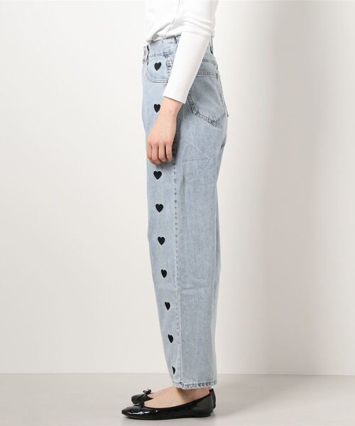 JUMELLE（ジュメロ）の「サイドハートデニムパンツ（デニムパンツ・レディース・ブルー・SMALL/MEDIUM）」の2枚目の写真