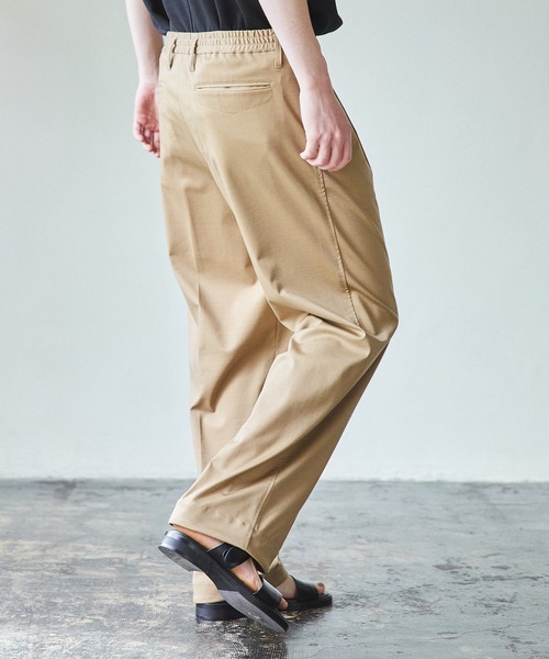 UNITED TOKYO（ユナイテッドトウキョウ）の「ジャージーワンタックワイドパンツ（スラックス・メンズ・グレイッシュベージュ/グレー・1/2/3）」の22枚目の写真