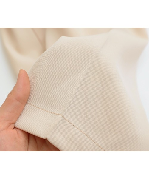 reca（レカ）の「ダブルタックセンタープレススラックスパンツ（スラックス・レディース・グレイッシュベージュ/ブラック/ライトベージュ・L/M）」の11枚目の写真