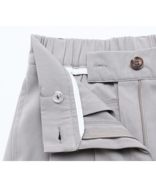 reca（レカ）の「ダブルタックセンタープレススラックスパンツ（スラックス・レディース・グレイッシュベージュ/ブラック/ライトベージュ・L/M）」の18枚目の写真