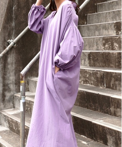 AZUL ENCANTO（アズールエンカント）の「バンドカラー袖ボリュームワンピース（ワンピース・レディース・ベージュ/パープル/ブラウン/カーキ/イエロー系その他・FREE）」の10枚目の写真