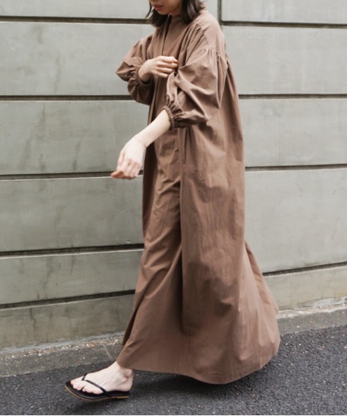 AZUL ENCANTO（アズールエンカント）の「バンドカラー袖ボリュームワンピース（ワンピース・レディース・ベージュ/パープル/ブラウン/カーキ/イエロー系その他・FREE）」の19枚目の写真