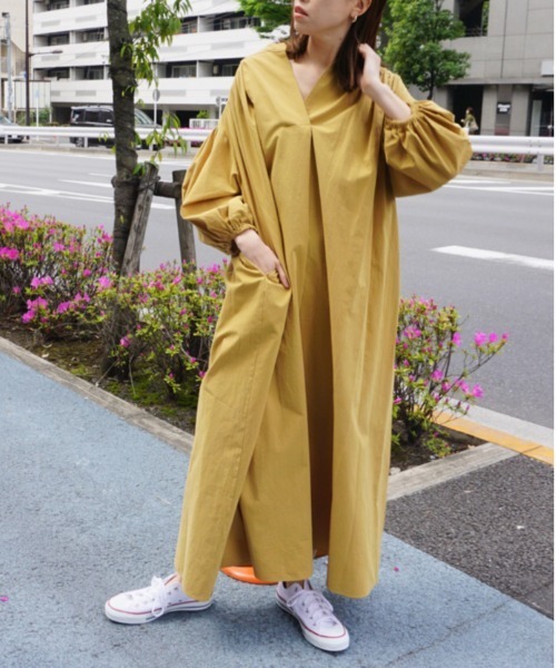 AZUL ENCANTO（アズールエンカント）の「バンドカラー袖ボリュームワンピース（ワンピース・レディース・ベージュ/パープル/ブラウン/カーキ/イエロー系その他・FREE）」の21枚目の写真