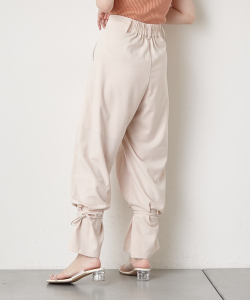 Chico(チコ)の「【新色追加】裾ドロストデザインパンツ(その他パンツ・レディース・ブラック/ピンク/アイボリー/ライトベージュ/ブラウン・FREE)」の22枚目の写真