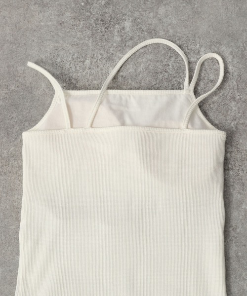 LOWRYS FARM(ローリーズファーム)の「カップツキクロスキャミ 946900(キャミソール・レディース・ブラック/パープル/オフホワイト/イエロー・FREE)」の17枚目の写真