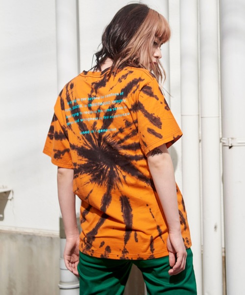 X-girl（エックスガール）の「OUTLINE MILLS LOGO S/S TEE（Tシャツ/カットソー・レディース・オレンジ/ブラック/グリーン/パープル・M/XL/S/L）」の21枚目の写真