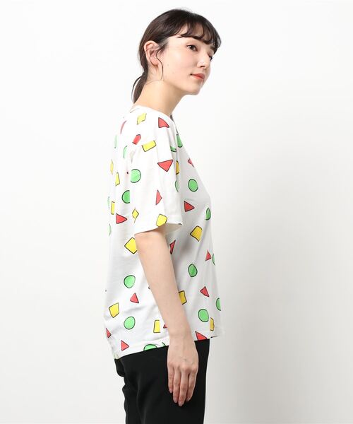Honeys（ハニーズ）の「クレヨンしんちゃんＴ（Tシャツ/カットソー・レディース・オフホワイト/ミント・SS/L/M/S）」の3枚目の写真