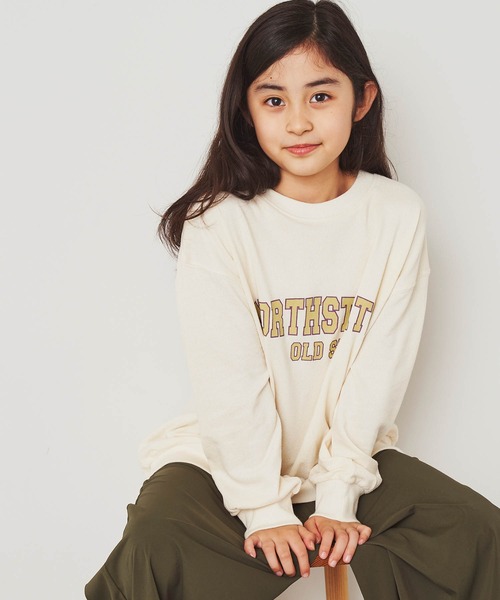 &yam(アンドヤム)の「デコボコ織カレッジバルーンスリーブロンT【親子お揃い/リンクコーデ】(Tシャツ/カットソー・キッズ・ブラック/ベージュ/ホワイト/ブルー・150-160cm/140-150cm/110-120cm/130-140cm/120-130cm)」の5枚目の写真