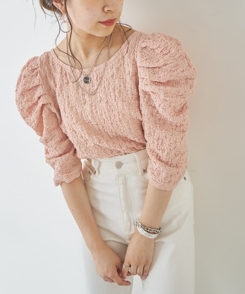 Chico（チコ）の「ジャガードパワショルトップス（Tシャツ/カットソー・レディース・ホワイト/ブラック/パープル/ピンク・FREE）」の4枚目の写真