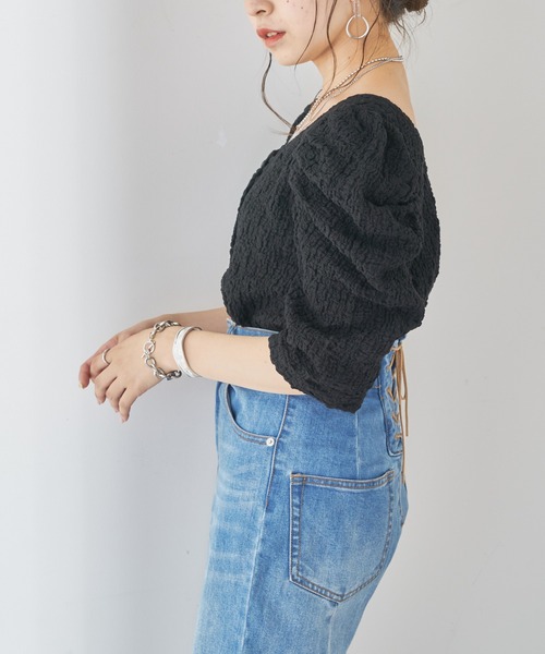 Chico（チコ）の「ジャガードパワショルトップス（Tシャツ/カットソー・レディース・ホワイト/ブラック/パープル/ピンク・FREE）」の15枚目の写真