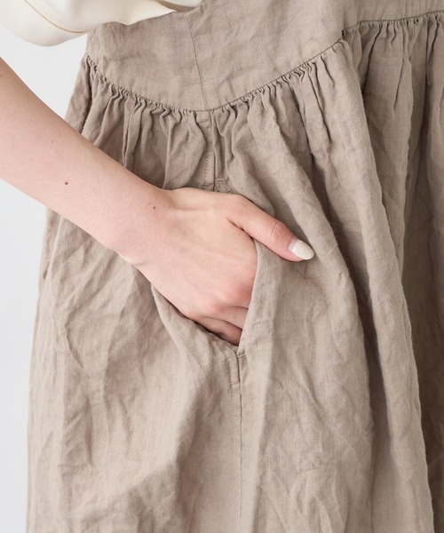 PUAL CE CIN（ピュアルセシン）の「麻キャンバスクリンクルキャミワンピース（ワンピース・レディース・ブラック/ベージュ/ライトベージュ/グレー・FREE）」の9枚目の写真