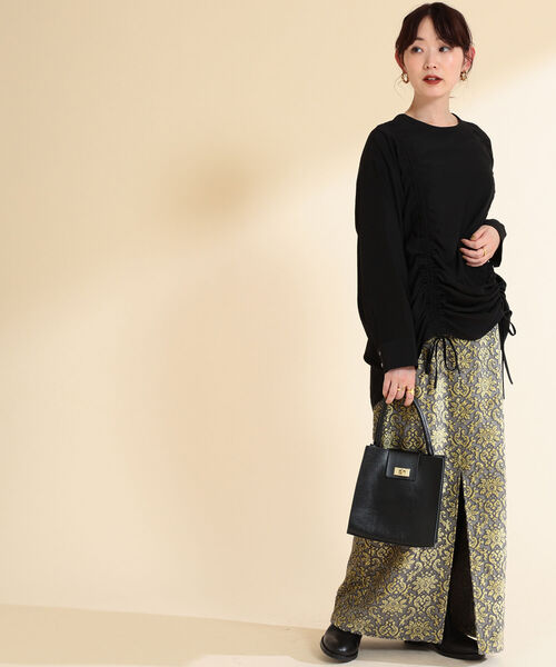 Ray BEAMS(レイビームス)の「Ray BEAMS / メタル ツイスト バッグ(トートバッグ・レディース・ブラック/ワイン・ONE SIZE)」の3枚目の写真