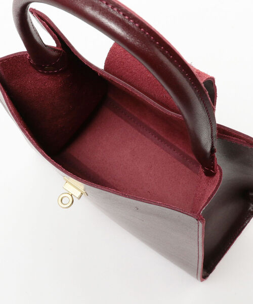 Ray BEAMS(レイビームス)の「Ray BEAMS / メタル ツイスト バッグ(トートバッグ・レディース・ブラック/ワイン・ONE SIZE)」の16枚目の写真