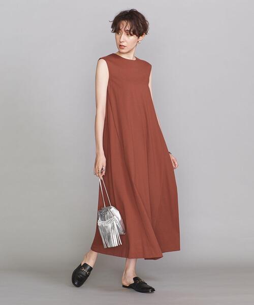 BEAUTY&YOUTH UNITED ARROWS(ビューティーアンドユースユナイテッドアローズ)の「BY バックタック ノースリーブボリュームマキシワンピース(ワンピース・レディース・ダークグリーン/オレンジ系その他/ダークグレー・FREE)」の3枚目の写真