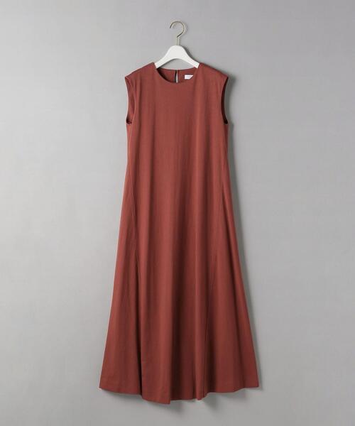 BEAUTY&YOUTH UNITED ARROWS(ビューティーアンドユースユナイテッドアローズ)の「BY バックタック ノースリーブボリュームマキシワンピース(ワンピース・レディース・ダークグリーン/オレンジ系その他/ダークグレー・FREE)」の20枚目の写真