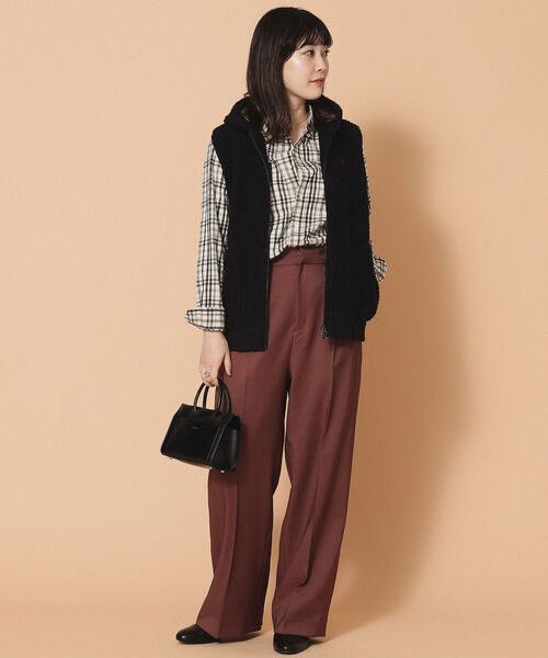 Ray BEAMS（レイビームス）の「GYMPHLEX / ボア ジップ フード ベスト（ベスト・レディース・ブラック/シルバー・14/16）」の17枚目の写真