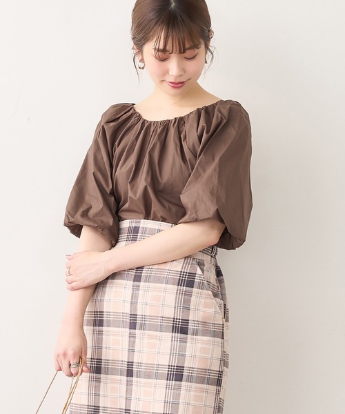 natural couture（ナチュラルクチュール）の「【WEB限定カラー有り】ボリュームスリーブ2WAYギャザーブラウス（シャツ/ブラウス・レディース・ブラック/ブラウン/オフホワイト/ピンク/ミント・FREE）」の3枚目の写真