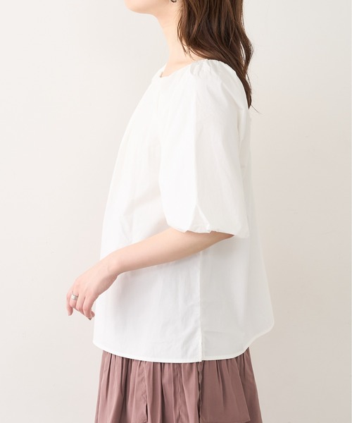 natural couture（ナチュラルクチュール）の「【WEB限定カラー有り】ボリュームスリーブ2WAYギャザーブラウス（シャツ/ブラウス・レディース・ブラック/ブラウン/オフホワイト/ピンク/ミント・FREE）」の15枚目の写真