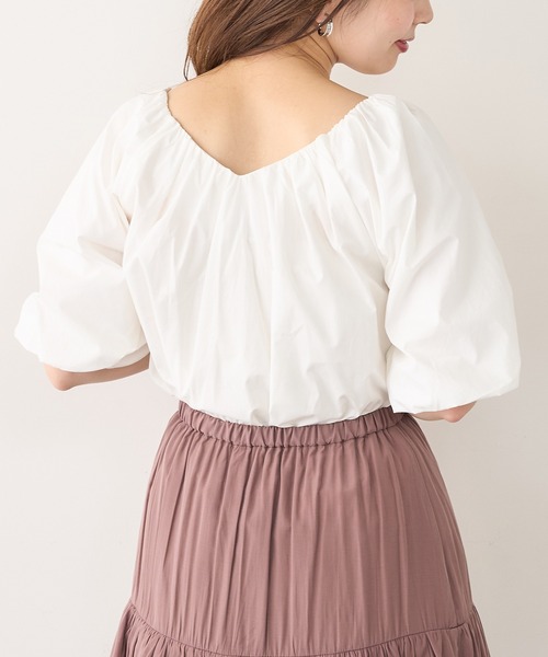 natural couture（ナチュラルクチュール）の「【WEB限定カラー有り】ボリュームスリーブ2WAYギャザーブラウス（シャツ/ブラウス・レディース・ブラック/ブラウン/オフホワイト/ピンク/ミント・FREE）」の22枚目の写真