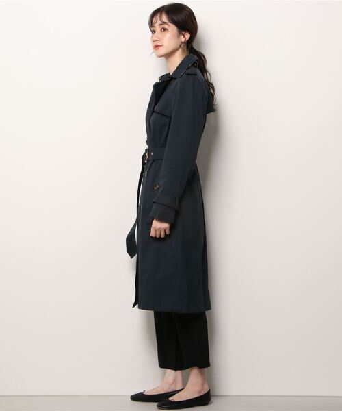 Barbour（バブアー）の「LADIES GLENDEVON SHOWERPROOF（トレンチコート・レディース・ネイビー/ベージュ・8/10）」の4枚目の写真