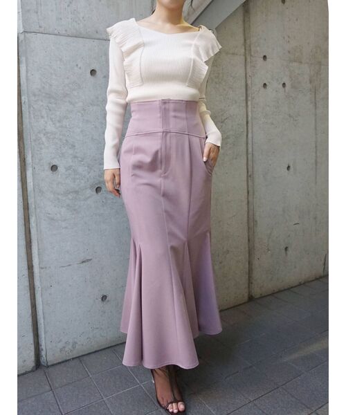 MERCURYDUO（マーキュリーデュオ）の「ロングスリーブ2WAYラッフルコンパクトリブニット（ニット/セーター・レディース・アイボリー/ブラック/ブルー/ラベンダー/ブラウン・FREE）」の11枚目の写真