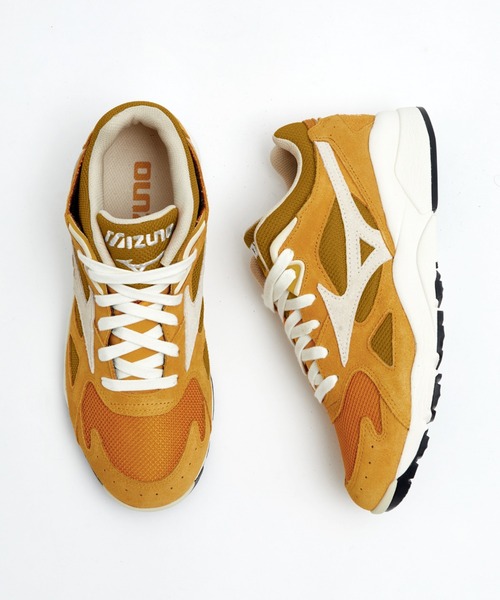 MIZUNO SPORTS STYLE（ミズノスポーツスタイル）の「SKY MEDAL（スニーカー・メンズ・ライトグレー/ダークグレー/マスタード・23.5cm/24.5cm/25.5cm/26.5cm/27.5cm/24.0cm/25.0cm/26.0cm/27.0cm/28.0cm/29.0cm/23.0cm）」の19枚目の写真