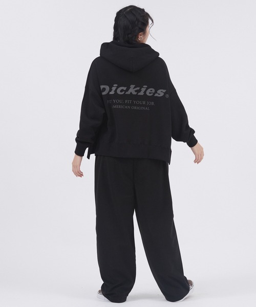 Dickies(ディッキーズ)の「Dickies/ディッキーズ 裏毛ガゼット バックプリント ワイドプルパーカー(パーカー・レディース・オレンジ/ブラック/ホワイト・L/M)」の9枚目の写真