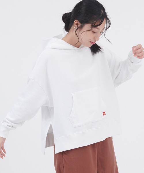 Dickies(ディッキーズ)の「Dickies/ディッキーズ 裏毛ガゼット バックプリント ワイドプルパーカー(パーカー・レディース・オレンジ/ブラック/ホワイト・L/M)」の19枚目の写真