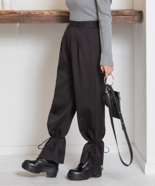 Mysa&Liina（ミーサリーナ）の「裾リボン2WAYパンツ（スラックス・レディース・カーキ/ブラック/ベージュ/ダークオレンジ・M）」の2枚目の写真