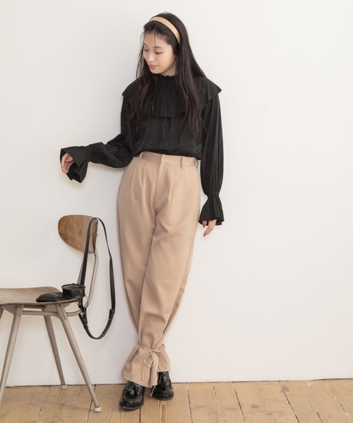 Mysa&Liina（ミーサリーナ）の「裾リボン2WAYパンツ（スラックス・レディース・カーキ/ブラック/ベージュ/ダークオレンジ・M）」の22枚目の写真