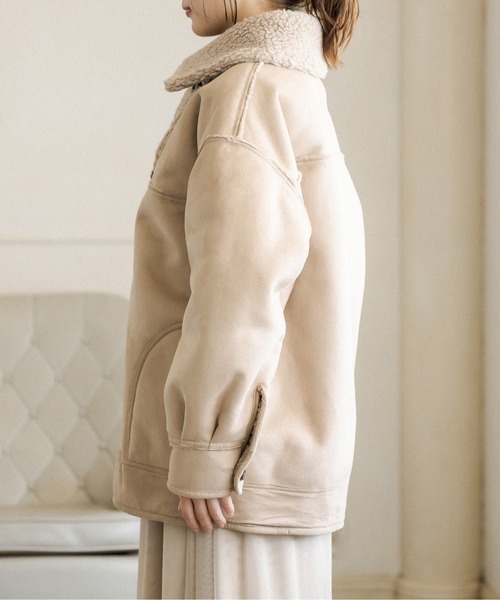 OLIVE des OLIVE（オリーブデオリーブ）の「リバーシブルムートンショートコート（ムートンコート・レディース・ベージュ/オフホワイト/ライトブラウン・FREE）」の14枚目の写真