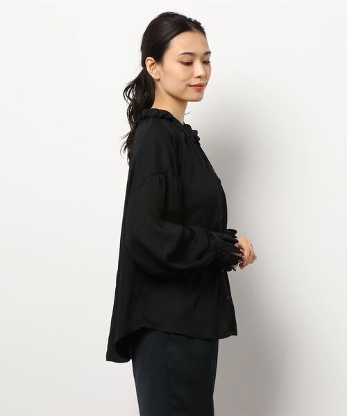 Te chichi（テチチ）の「刺繍衿ギャザーブラウス（シャツ/ブラウス・レディース・ブラック/オフホワイト/カーキ・ﾌﾘ-）」の5枚目の写真