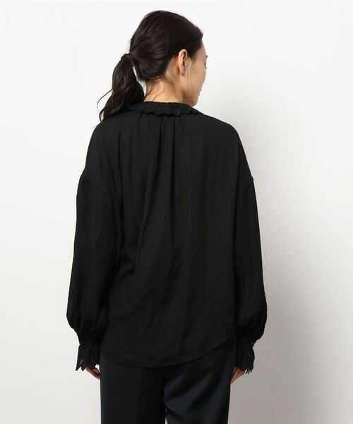 Te chichi（テチチ）の「刺繍衿ギャザーブラウス（シャツ/ブラウス・レディース・ブラック/オフホワイト/カーキ・ﾌﾘ-）」の4枚目の写真