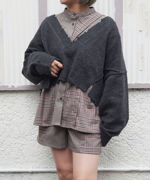 179/WG（イチナナキュウダブルジー）の「Vネックダメージニット（Tシャツ/カットソー・レディース・オフホワイト/ブラック/サックスブルー・FREE）」の6枚目の写真