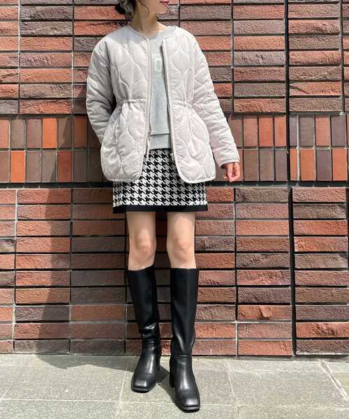 MAJESTIC LEGON（マジェスティックレゴン）の「レイヤードキルティングジャケット（その他アウター・レディース・アイボリー/カーキオリーブ/グレイッシュベージュ・SMALL/MEDIUM）」の18枚目の写真