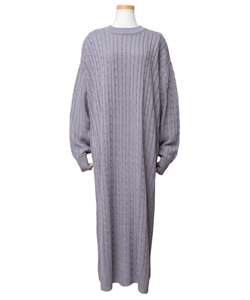 reca（レカ）の「ケーブル編みニットロングワンピース（ワンピース・レディース・チャコールグレー/ラベンダー/グレイッシュベージュ・FREE）」の7枚目の写真
