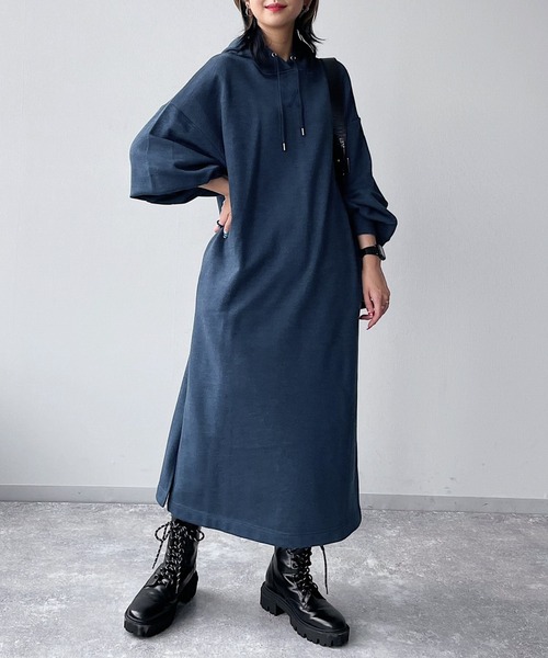 PAGEBOY（ページボーイ）の「ボリュームスリーブパーカーワンピース（ワンピース・レディース・ブラック/ブラウン系その他/グリーン系その他・FREE）」の6枚目の写真