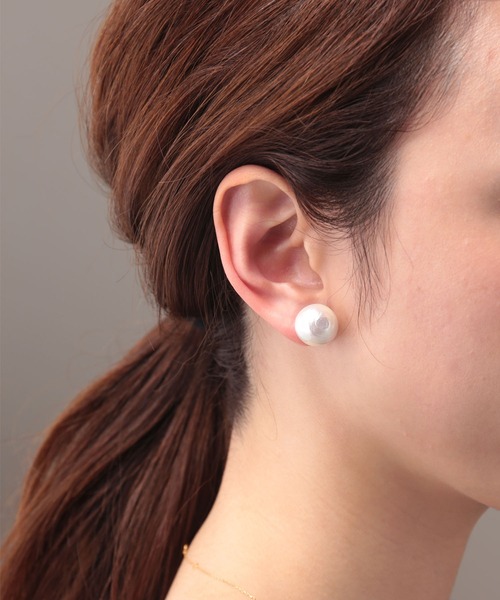 Manon's Selection(マノンズセレクション)の「バックキャッチコットンパールピアス(ピアス(両耳用)・レディース・ゴールド・ONE SIZE)」の3枚目の写真