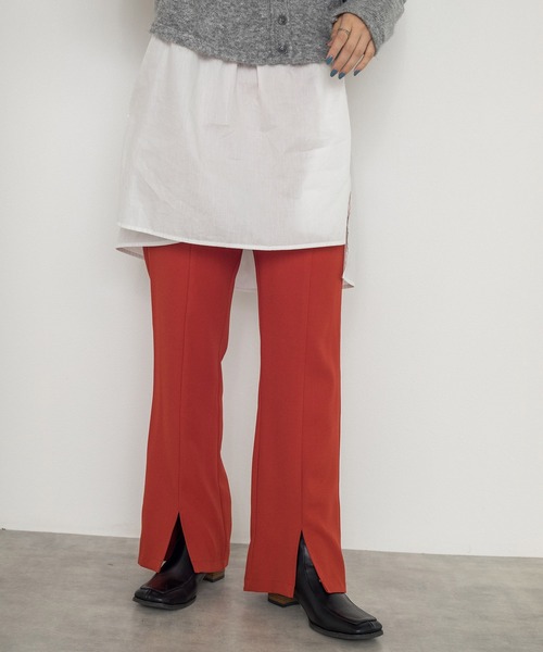 w closet（ダブルクローゼット）の「セミフレアスリットパンツ（スラックス・レディース・ブラック/グリーン/ラベンダー/ダークオレンジ/モスグリーン/モカ/ライム/ダークグリーン/サックスブルー・S/M）」の9枚目の写真