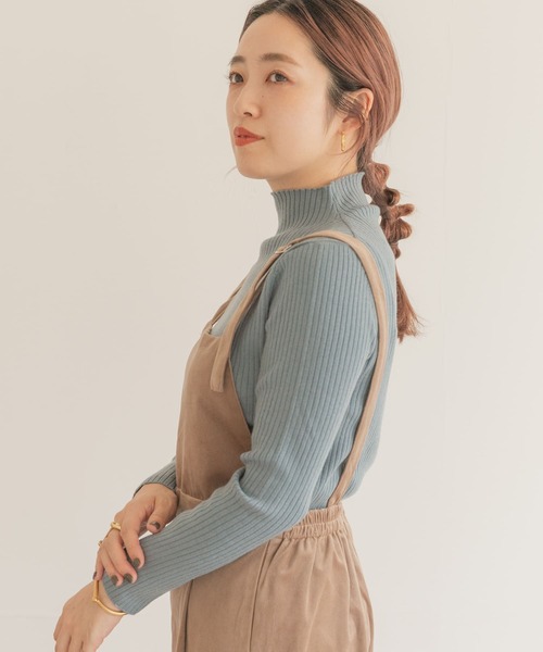 ITEMS URBANRESEARCH（アイテムズ アーバンリサーチ）の「ウォッシャブルハイネックリブニット（ニット/セーター・レディース・グレー系その他/ブラック/モカ/オフホワイト/ダークブラウン・FREE）」の12枚目の写真