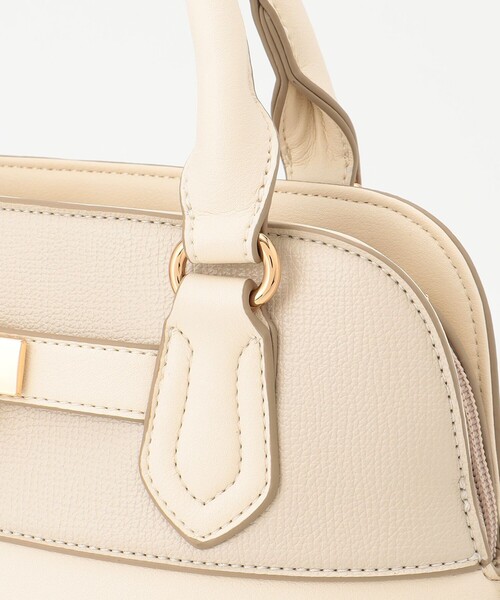 ANY SIS（エニィスィス）の「レディーユースブガッティ バッグ（ショルダーバッグ・レディース・ブラック系/ベージュ系/アイボリー系・2）」の8枚目の写真