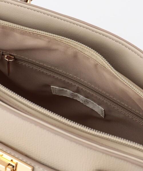 ANY SIS（エニィスィス）の「レディーユースブガッティ バッグ（ショルダーバッグ・レディース・ブラック系/ベージュ系/アイボリー系・2）」の18枚目の写真