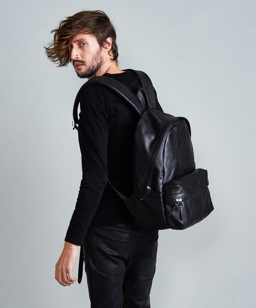 NO ID.（ノーアイディ）の「カウレザーバッグパック（バックパック/リュック・メンズ・ブラック・ONE SIZE）」の11枚目の写真