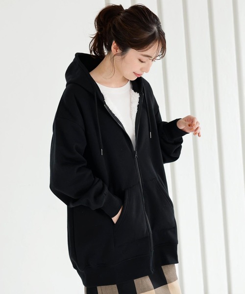 KOBE LETTUCE(コウベレタス)の「裏ボアジップアップビッグパーカー(パーカー・レディース・ブラック/グレー・FREE)」の2枚目の写真