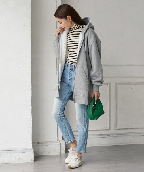 KOBE LETTUCE(コウベレタス)の「裏ボアジップアップビッグパーカー(パーカー・レディース・ブラック/グレー・FREE)」の9枚目の写真