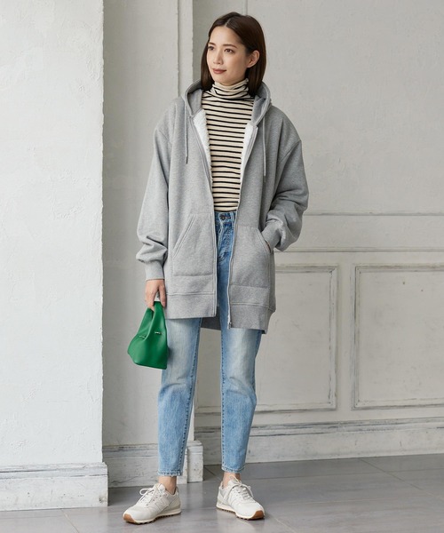 KOBE LETTUCE(コウベレタス)の「裏ボアジップアップビッグパーカー(パーカー・レディース・ブラック/グレー・FREE)」の11枚目の写真