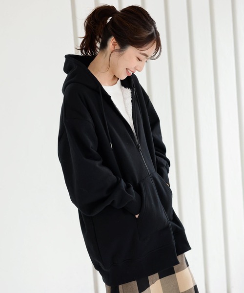 KOBE LETTUCE(コウベレタス)の「裏ボアジップアップビッグパーカー(パーカー・レディース・ブラック/グレー・FREE)」の5枚目の写真