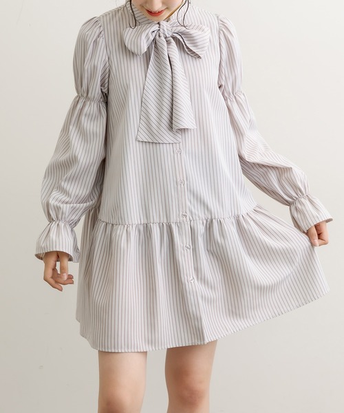 OLIVE des OLIVE（オリーブデオリーブ）の「ボウタイチュニックワンピ（ワンピース・レディース・ベージュ/オフホワイト/ワンウォッシュ・FREE）」の21枚目の写真