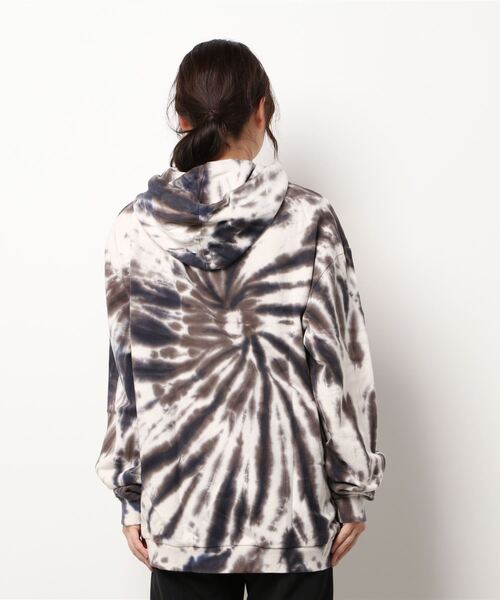 FRANKLIN & MARSHALL（フランクリンマーシャル）の「/FRANKLIN＆MARSHALL/TIEDYE PK - プリントパーカー（パーカー・レディース・レインボー/ネイビー・MEDIUM/X-LARGE/LARGE）」の4枚目の写真